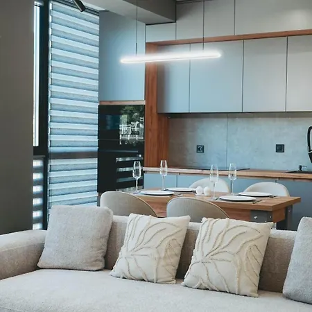 Premium By Sunyogora Apartment Yaremche