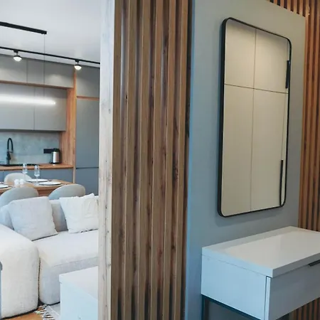 Premium By Sunyogora Apartment Yaremche