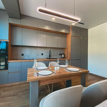 Premium By Sunyogora Apartment Yaremche